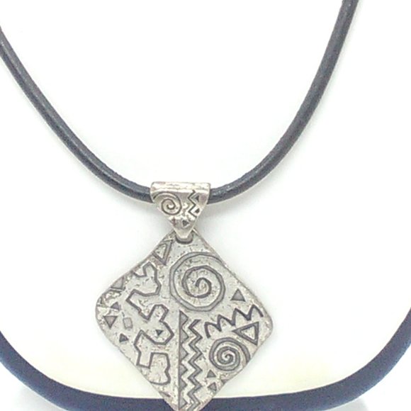 Chico's Tribal Pattern Pendant Necklace Black Cord - Picture 2 of 6